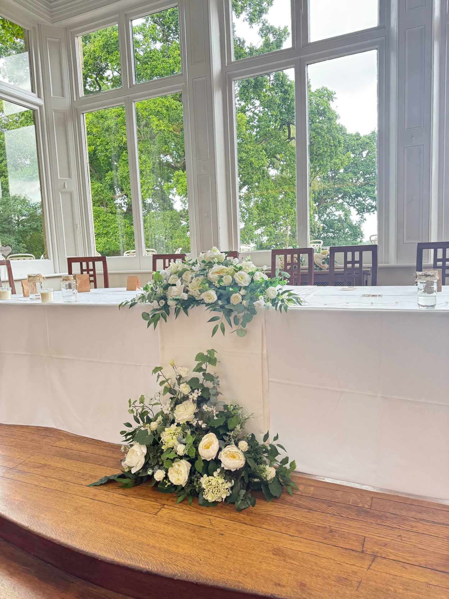 Classic & Timeless - Civil Ceremony Arrangement (TO HIRE)