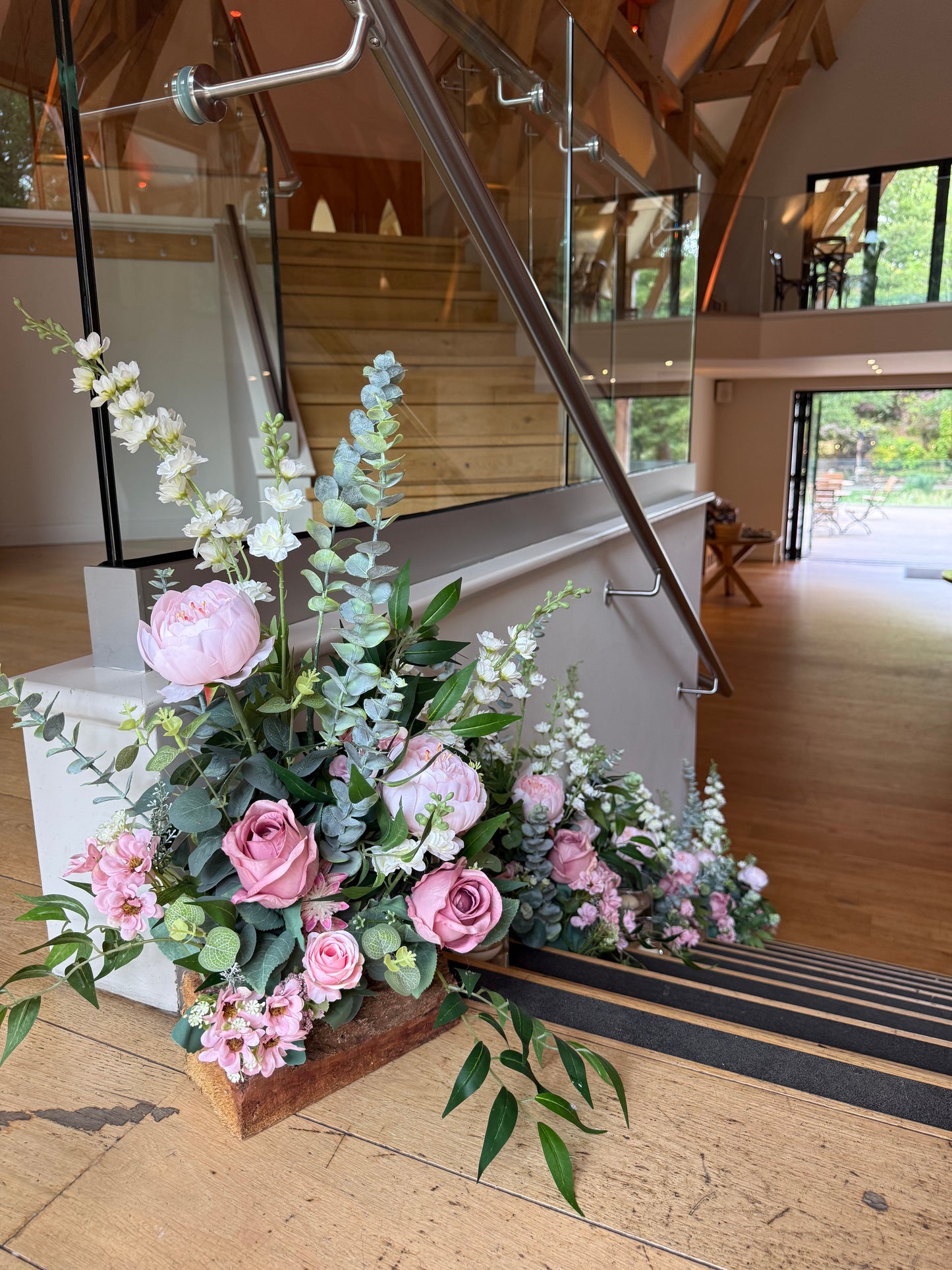 Pink Dream - Aisle & Stair displays (TO HIRE)